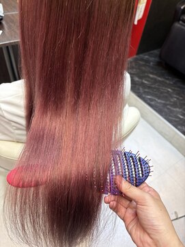 フェイスティ(feisty) pink