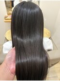 縮毛矯正で艶髪へ