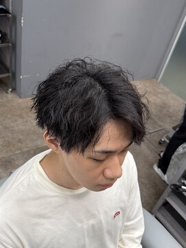ノイセル 西本町(Noisyle) MEN’S HAIR/波巻ツイストスパイラル/フェザーパーマ/本町ｙ
