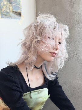 【ADDICT_MAYA】ウルフカット×ホワイトカラー