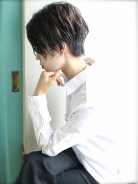 バース(BIRTH) 天神【BIRTH】ネープレスショート