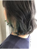 ミディアムダークアッシュインナーグリーン