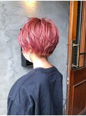 ピンクショートボブ