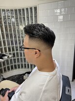 メリケンバーバーショップ フクオカ(MERICAN BARBERSHOP FUK)&nbsp;かき上げヘアショートレイアーくせ毛風パーマコンマヘア786