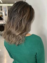 ワンクリエーション(ONEcreation) ホワイトブロンド/テラコッタ/ミニウルフ/くすみブルー/愛甲石田