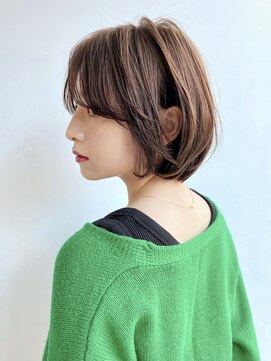 トルネード(TORNADO) 大人ショートボブ 前髪伸ばしかけ ひし形丸み 丸顔面長絶壁K1206