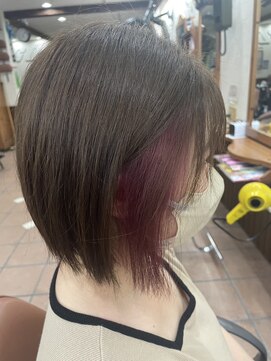 ビューティサロンハートオブゴールド 似合わせカット+インナーカラー