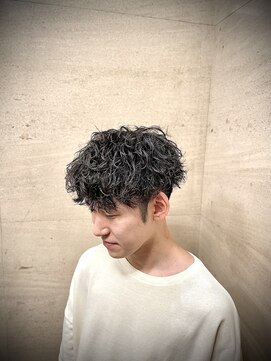 プラウド(PROUD) ツイストスパイラル/スパイラルパーマ/韓国マッシュ/緩め波巻き