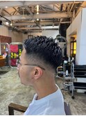 スパイキーショート短髪フェードメンズショート刈り上げビジネス
