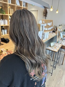 フィッカ(FIKKA) ハイライト×グラデーション