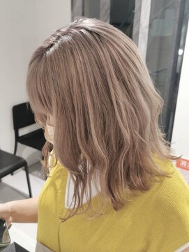 アテバイルイス 喜連瓜破(ATE by luis) ベージュカラー