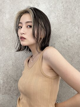 サンク 原宿 表参道(cinq) インナーカラーボブイヤリングカラーハイトーンベージュ長め30代