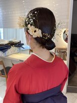 ネオリーブ チロル 横浜西口店(Neolive CiroL.) 横浜／卒業式／アレンジ／横浜駅近/着付け