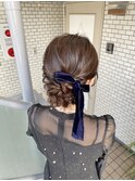 アップヘア　シニヨン　ふわふわアレンジ　参列ヘア