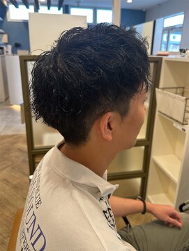 プラス ファースト ヘア(Plus 1st) ツイストスパイラルパーマ×刈り上げ