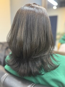 スイ バイティティ 川崎店(suis. by titi) ミディアムレイヤー