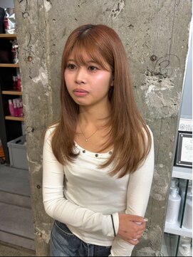 顔周りレイヤー×内巻きロング