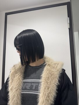 ヘアースマイルクー(HAIR SMILE COEUR) 【COEUR/YUI】ブラック×切りっぱなしボブ