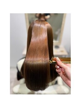 アイノアフィルン 麻布十番(AInoa fiRun)の写真/【ヘアケア専門店】髪質改善のスペシャリストによるお悩み解決!プライベート空間で髪が喜ぶ本物のケアを◎