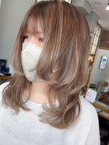 ヘアーループレル(Hair ruup Rell design works)&nbsp;透明感ミルクティーベージュ×ハイライト【那覇安里】