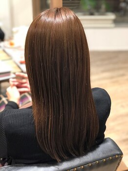 ヘアーサロンギフト(HairSalon Gift)の写真/THROWカラー/アドミオカラーのご用意あり!髪質に合わせたカラー剤でデザイン性抜群のヘアStyleを創ります♪