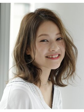 チップタップ 池袋メゾン店(tip top) 外ハネミディアム