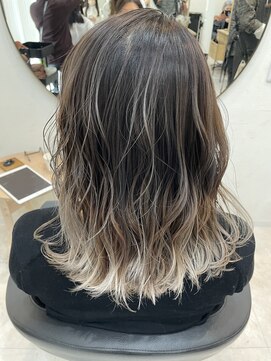 エリス ウメダ(Eliss umeda) #ハイライト×グラデーション