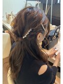 華やかハーフアップ　ヘアアクセアレンジ