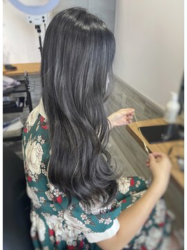 リーオオサカ(Lee Osaka) 【カット+3Dハイライト】シルバーグレー/新出奈津樹