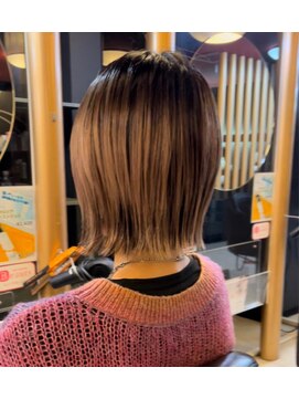 ビーバイシーアッシュエフ(B-by-C A'SHU.F) グラデーションカラーボブ