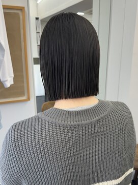 シベルバレー 横浜(sibell) ＊ロブ/ミディアム/切りっぱなし/アッシュ/透明感/ぷつん