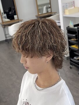 ルドバイシャルム 小山(Ld. by charme) 波巻きウルフ×メッシュ