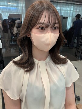 アイヴィ 表参道(IVY) 外はねミディ　ブラウンカラー　ツヤカラー　水越