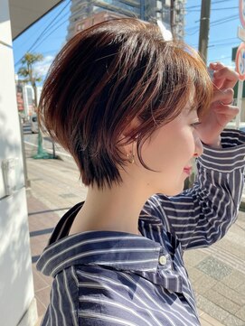 ロミー 本厚木(ROMMY.) 大人可愛い前髪ありくびれショート襟足長め