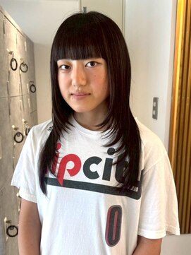 ムーン バイ ケンジ(moon by KENJE) （asuna）レイヤーカット/顔周りデザイン