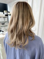 キャアリー(Caary)&nbsp;福山イルミナカラー ブリーチ　Caary大人ベージュカラー