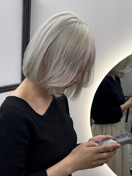 シーバイスリー 綱島(C×3) ホワイトシルバー