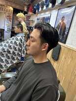 グッドラックバーバーハナレ 吉祥寺&nbsp;センターパート[バーバー/吉祥寺/スキンフェード／メンズ］