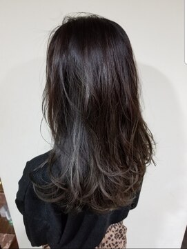 サラジュ 西宮北口店(SARAJU) ■ダークトーンハイライト【峯口 弘憲】