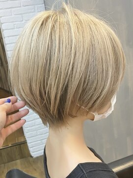 ビュー トウキョウ(VIEW TOKYO) ハイトーンショート/ショートボブ/伸ばしかけショート
