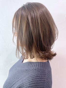 アイティーバイアルバム 松戸店(IT by ALBUM) ボブレイヤー_カーキグレージュマッシュショート_ba318601