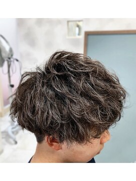 イコール(equal) ツイスト×波巻きmix×マッシュスタイル