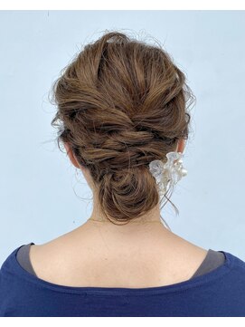 ニカ(nika) クシュクシュしすぎないパーティアップ