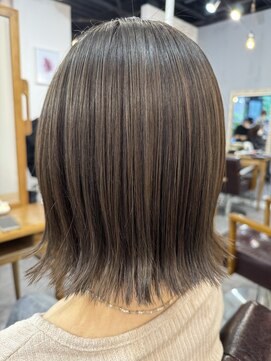 レイリー(LAiLy) 外はねボブ