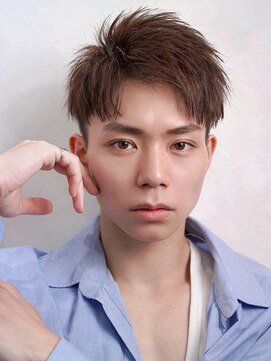 ゼロ 渋谷(XeRo) ツーブロック刈り上げ【爽やかアップバングショート】