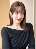 レイヤーカットシースルーバング大人ボブふんわりミディアム