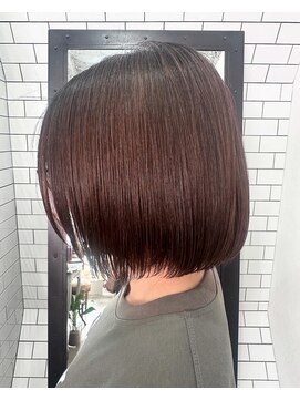 レガーレ(Legare) まとまる艶髪ボブスタイル