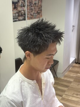 ルースト 京都四条大宮店(ROOST) 刈り上げスパイキーショート