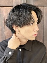 フィフス トウキョウ (fifth TOKYO)&nbsp;渋谷波巻きツイストパーマメンズカットシャドウセンターパート