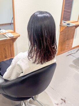 クリック(Click) 黒髪/クラゲヘアー/オリーブグレー/小顔/ココアベージュ/小倉